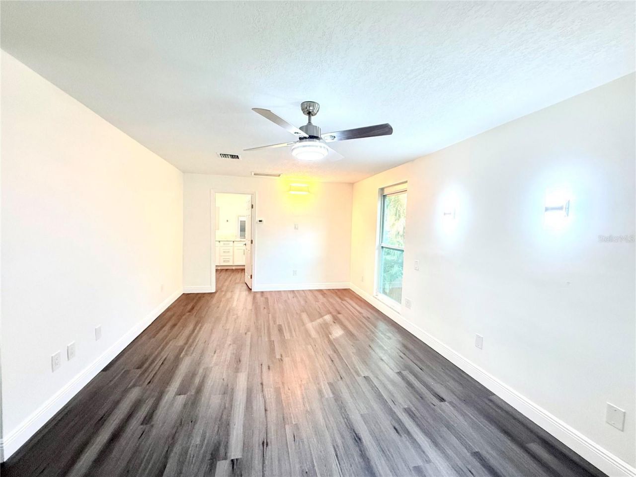 1557 Robinson Drive N, Saint Petersburg, FL 33710 Photo
