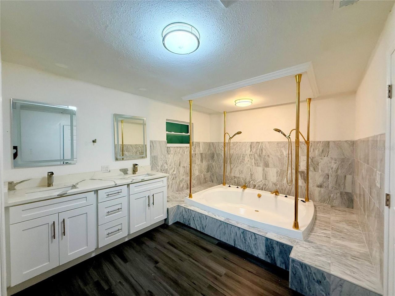 1557 Robinson Drive N, Saint Petersburg, FL 33710 Photo