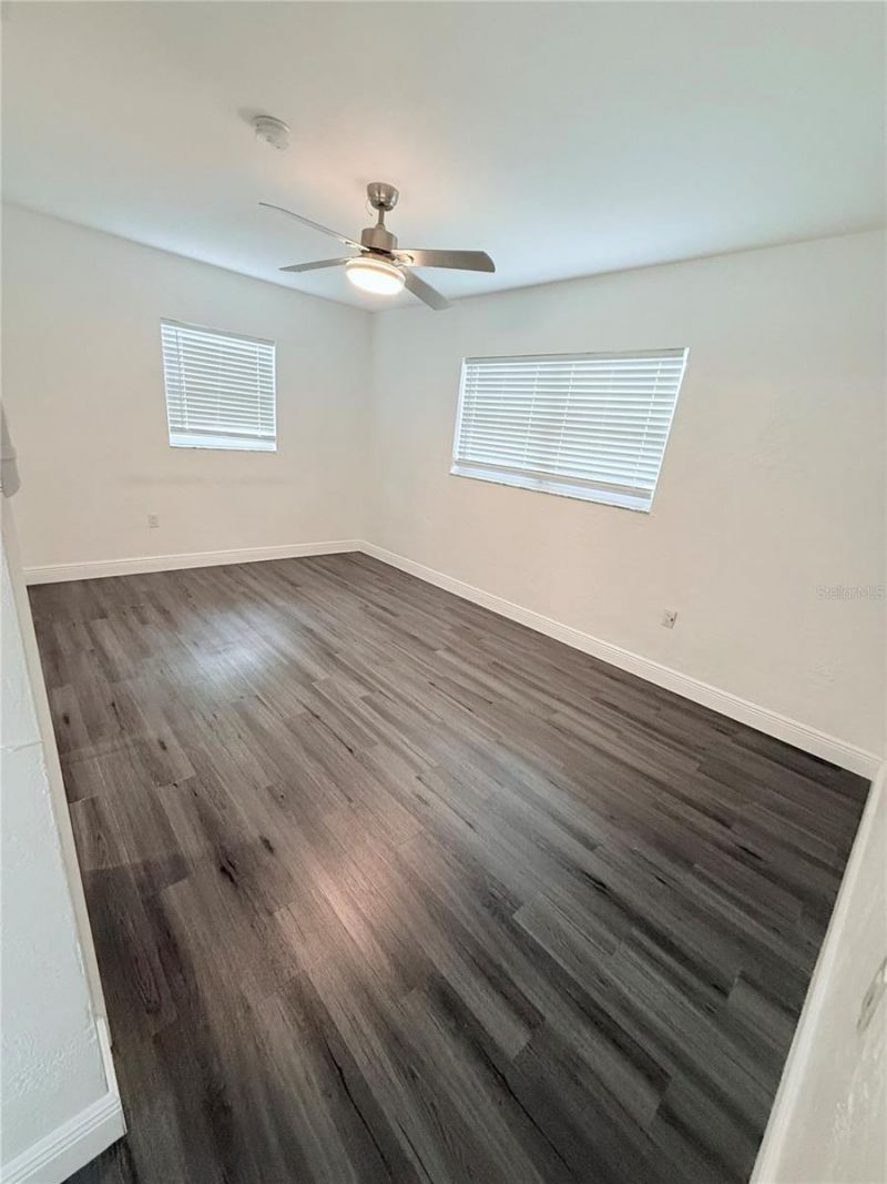 1557 Robinson Drive N, Saint Petersburg, FL 33710 Photo