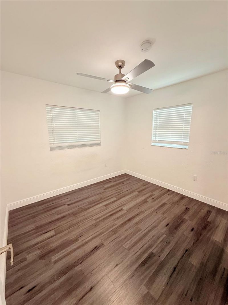 1557 Robinson Drive N, Saint Petersburg, FL 33710 Photo