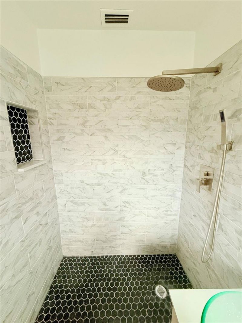1557 Robinson Drive N, Saint Petersburg, FL 33710 Photo