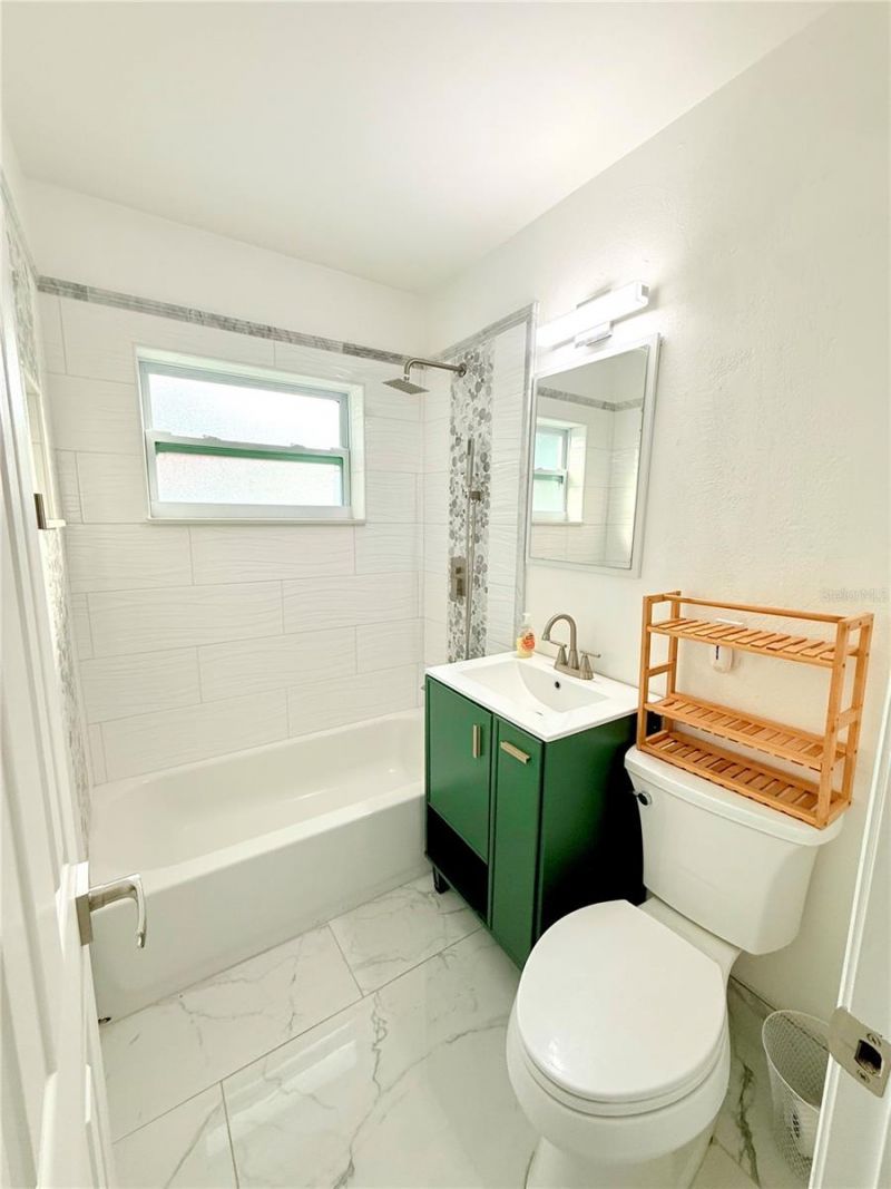 1557 Robinson Drive N, Saint Petersburg, FL 33710 Photo