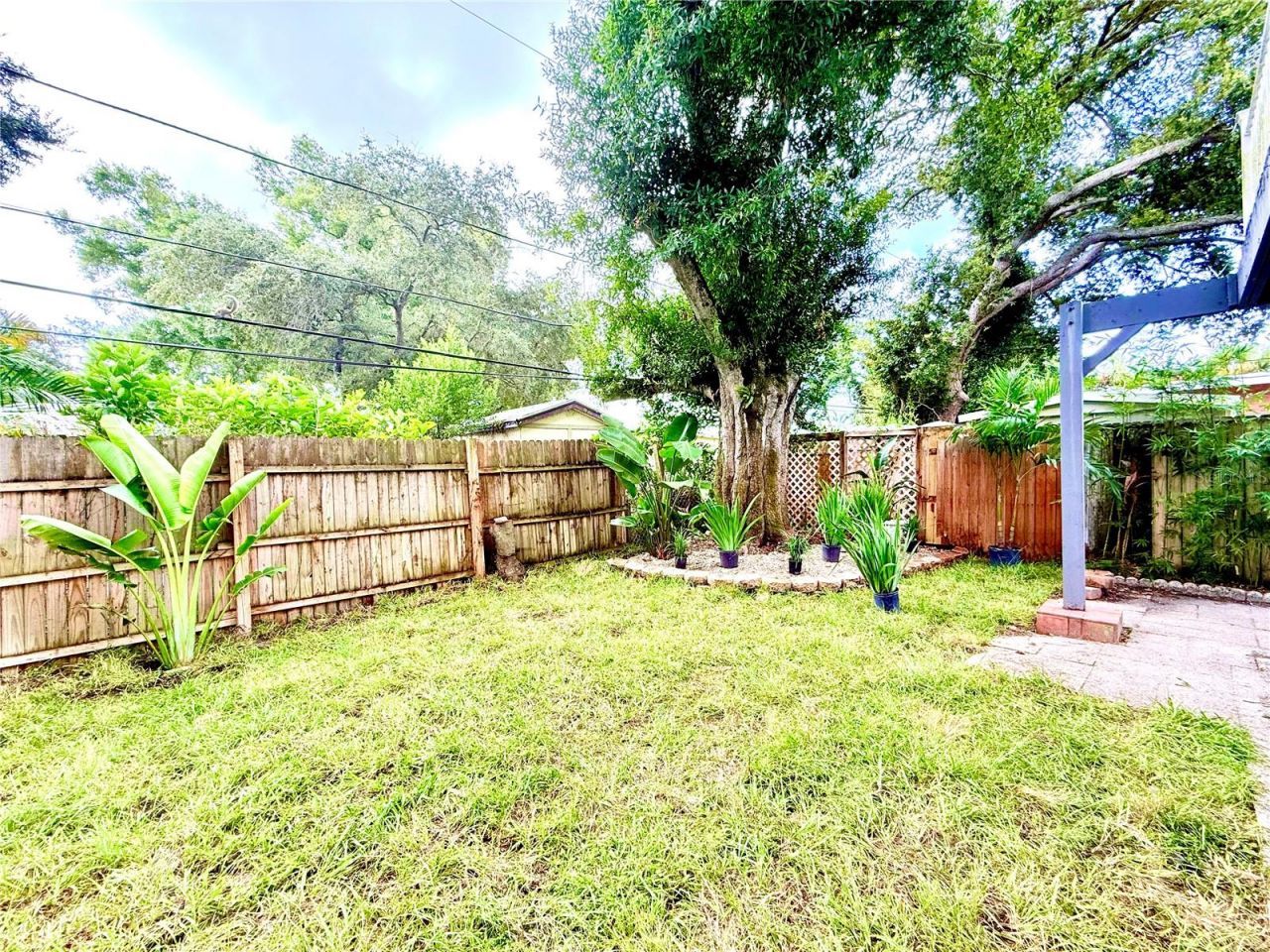 1557 Robinson Drive N, Saint Petersburg, FL 33710 Photo