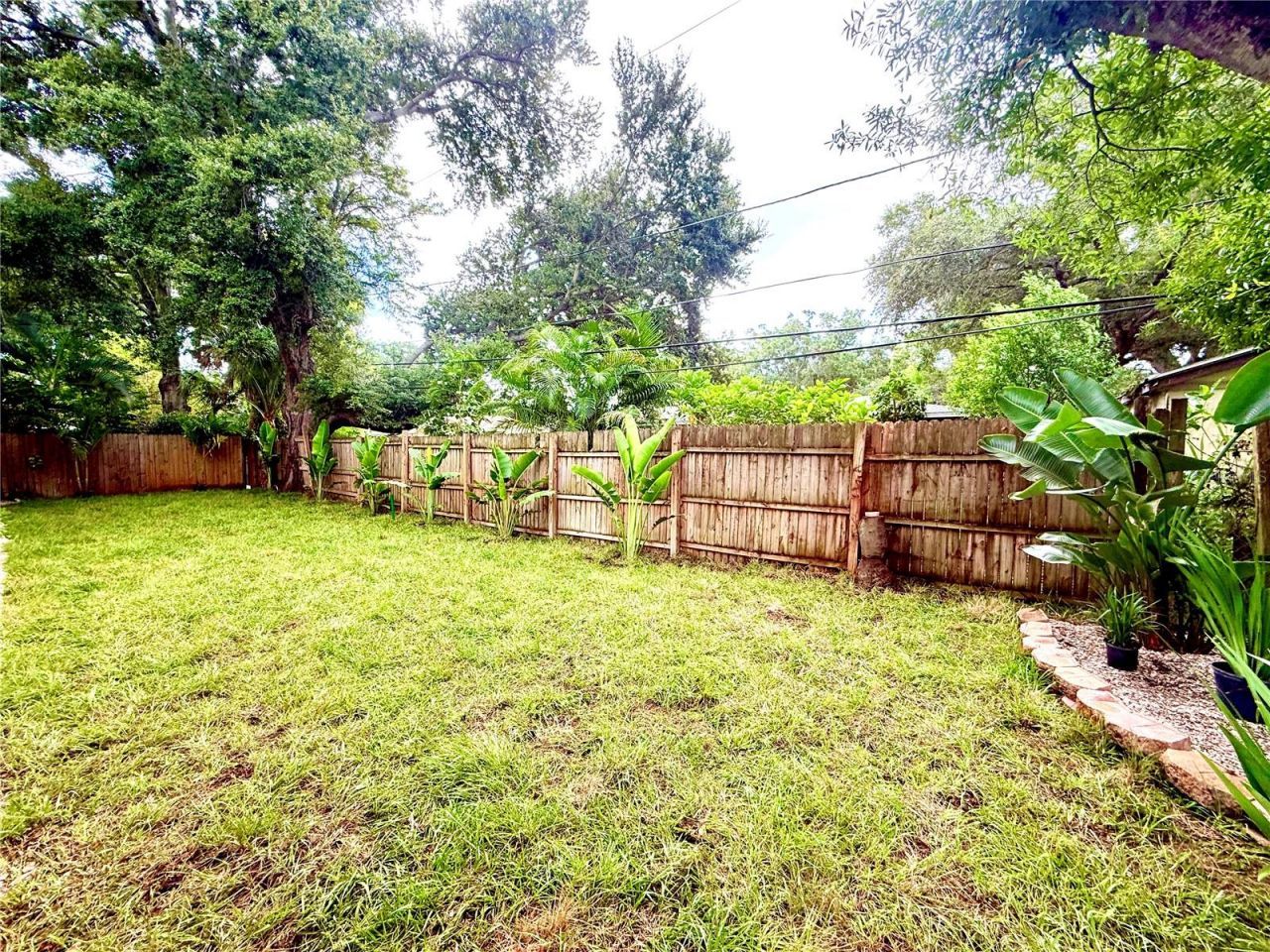1557 Robinson Drive N, Saint Petersburg, FL 33710 Photo