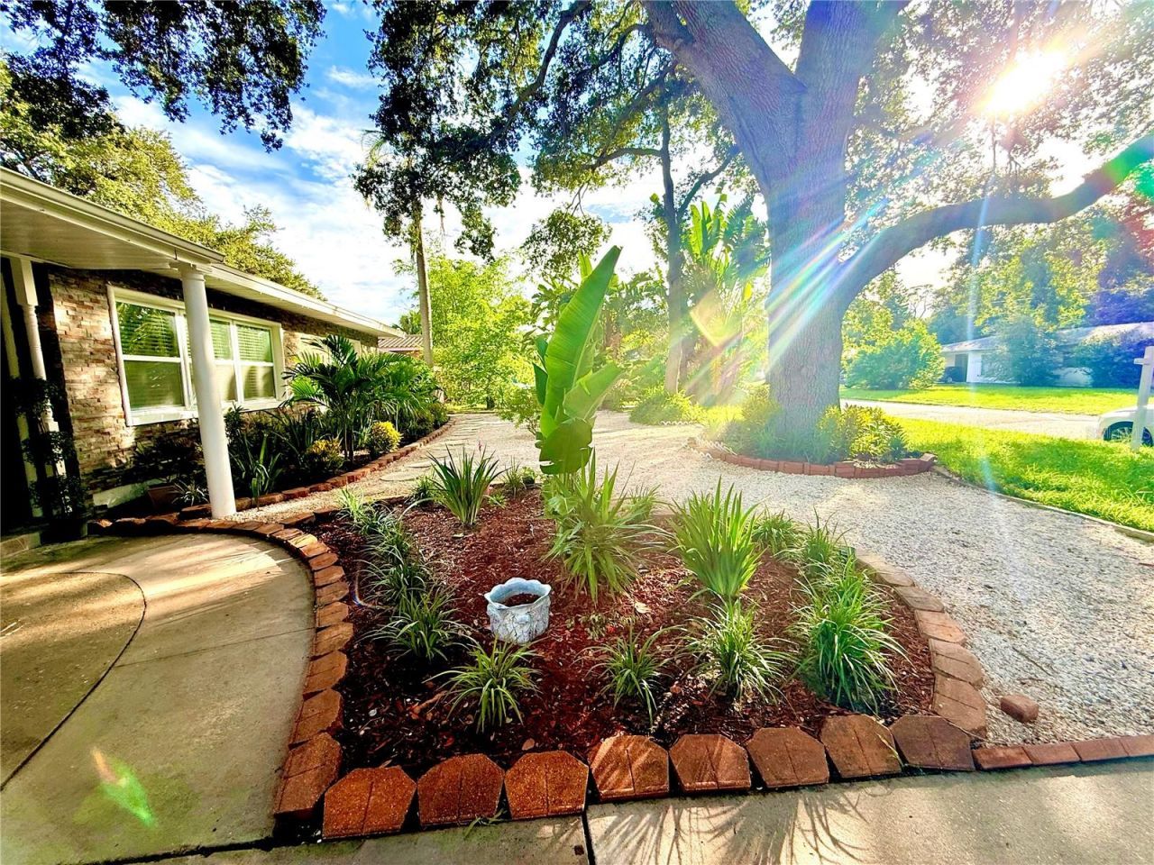 1557 Robinson Drive N, Saint Petersburg, FL 33710 Photo