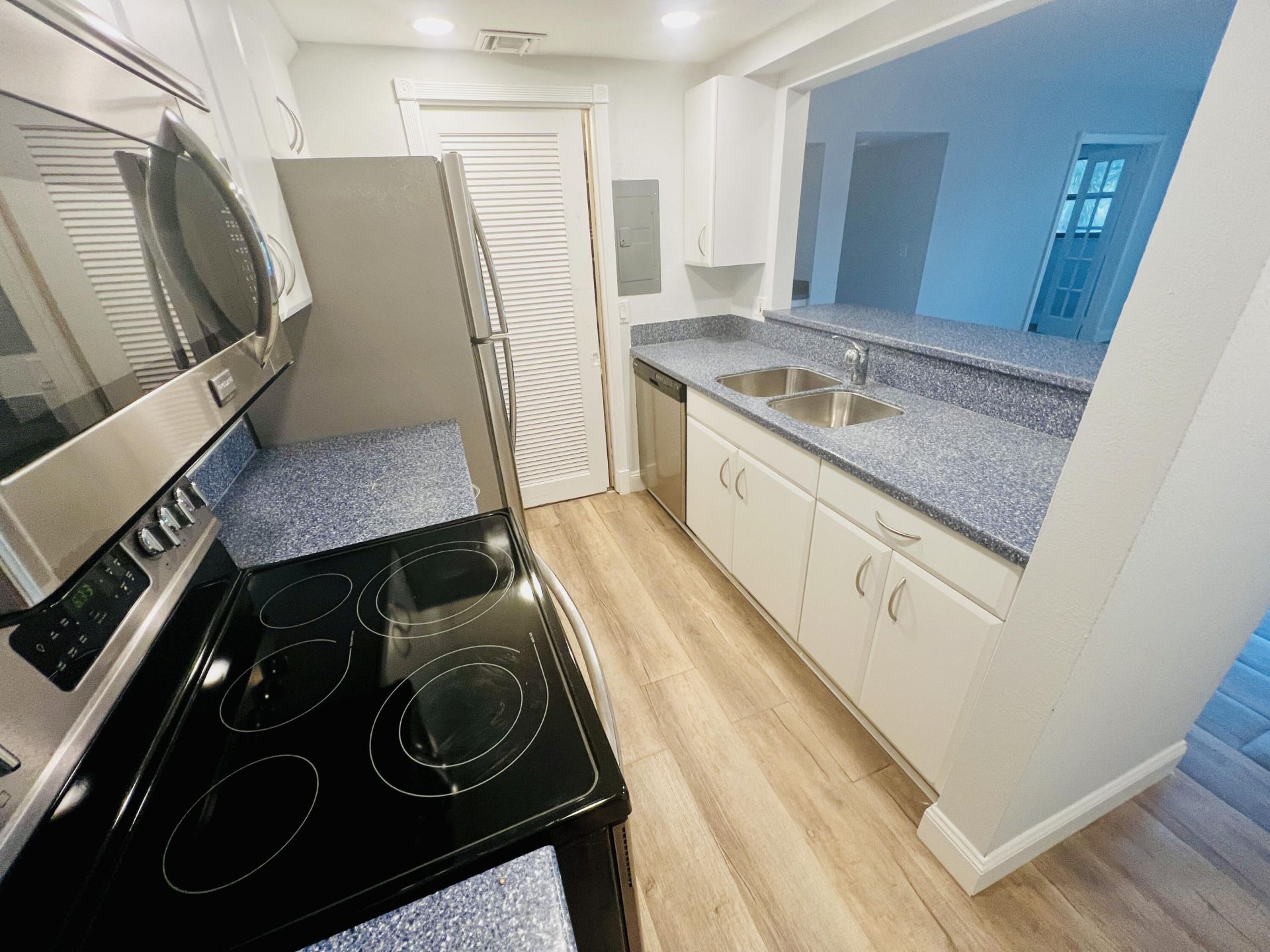 1000 River Reach Drive, Unit 320, Fort Lauderdale, FL 33315 Photo