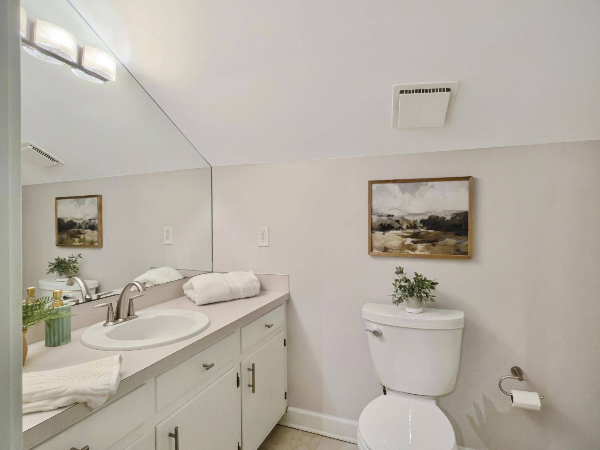 523 W Carolina Avenue Photo 44