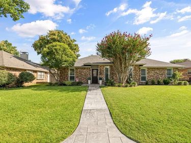 2403 Silverthorne Drive, Dallas, TX 75287