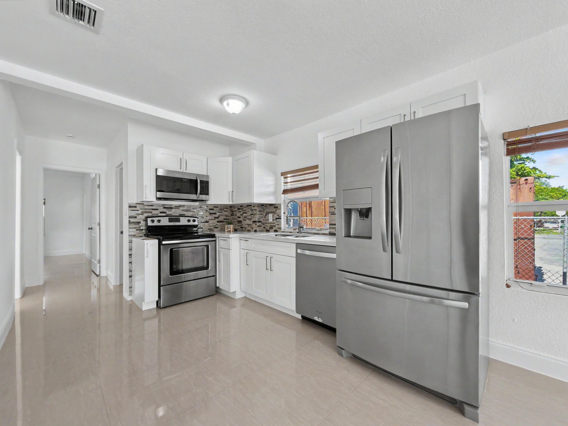 1880 NW 65th Street, Miami, FL 33147 Photo