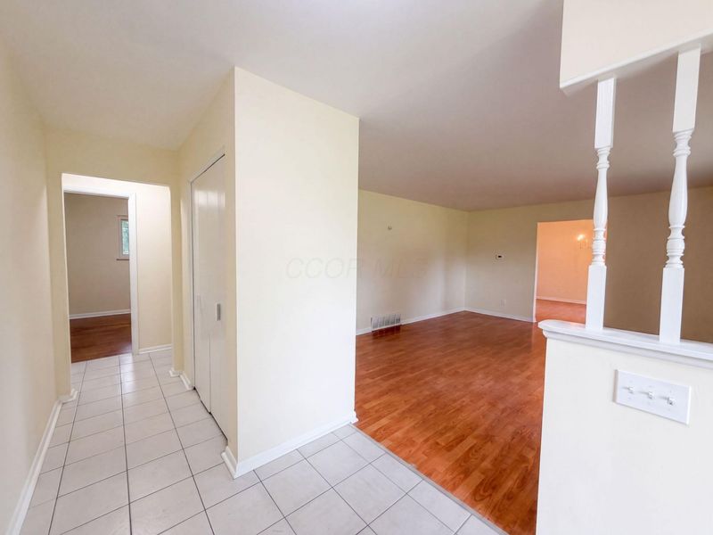 725 Lawson Drive, Westerville, OH 43081 Photo 12