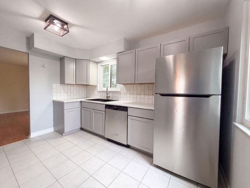 725 Lawson Drive, Westerville, OH 43081 Photo 18