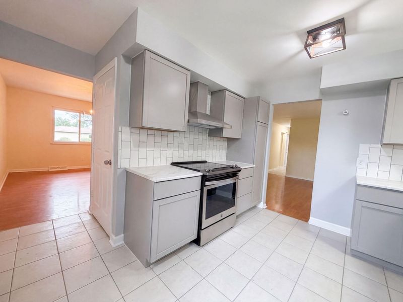 725 Lawson Drive, Westerville, OH 43081 Photo 19