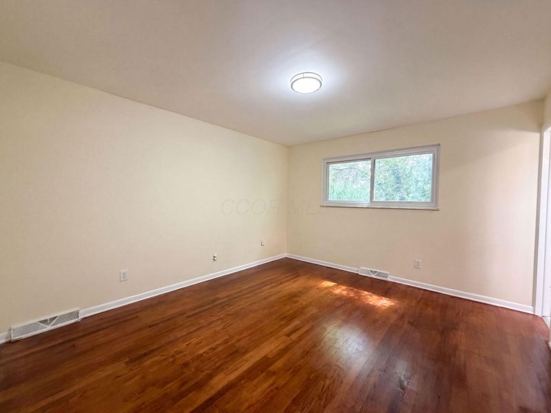 725 Lawson Drive, Westerville, OH 43081 Photo 4