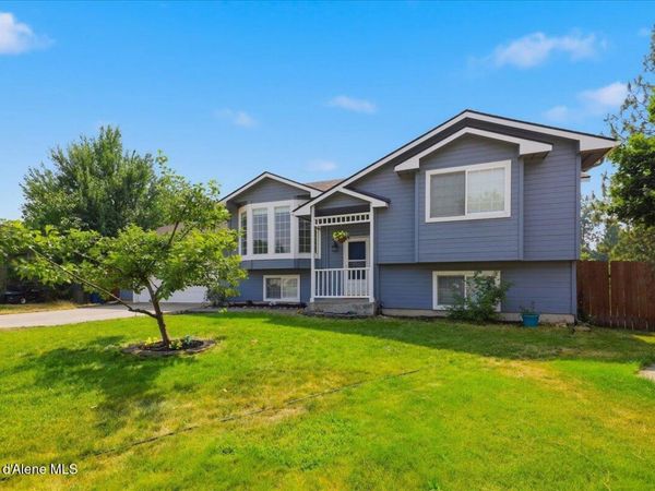 2075 N Stagecoach DR , Post Falls, ID 83854