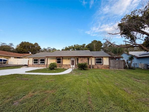 466 LELAND DRIVE , DELTONA, FL 32725