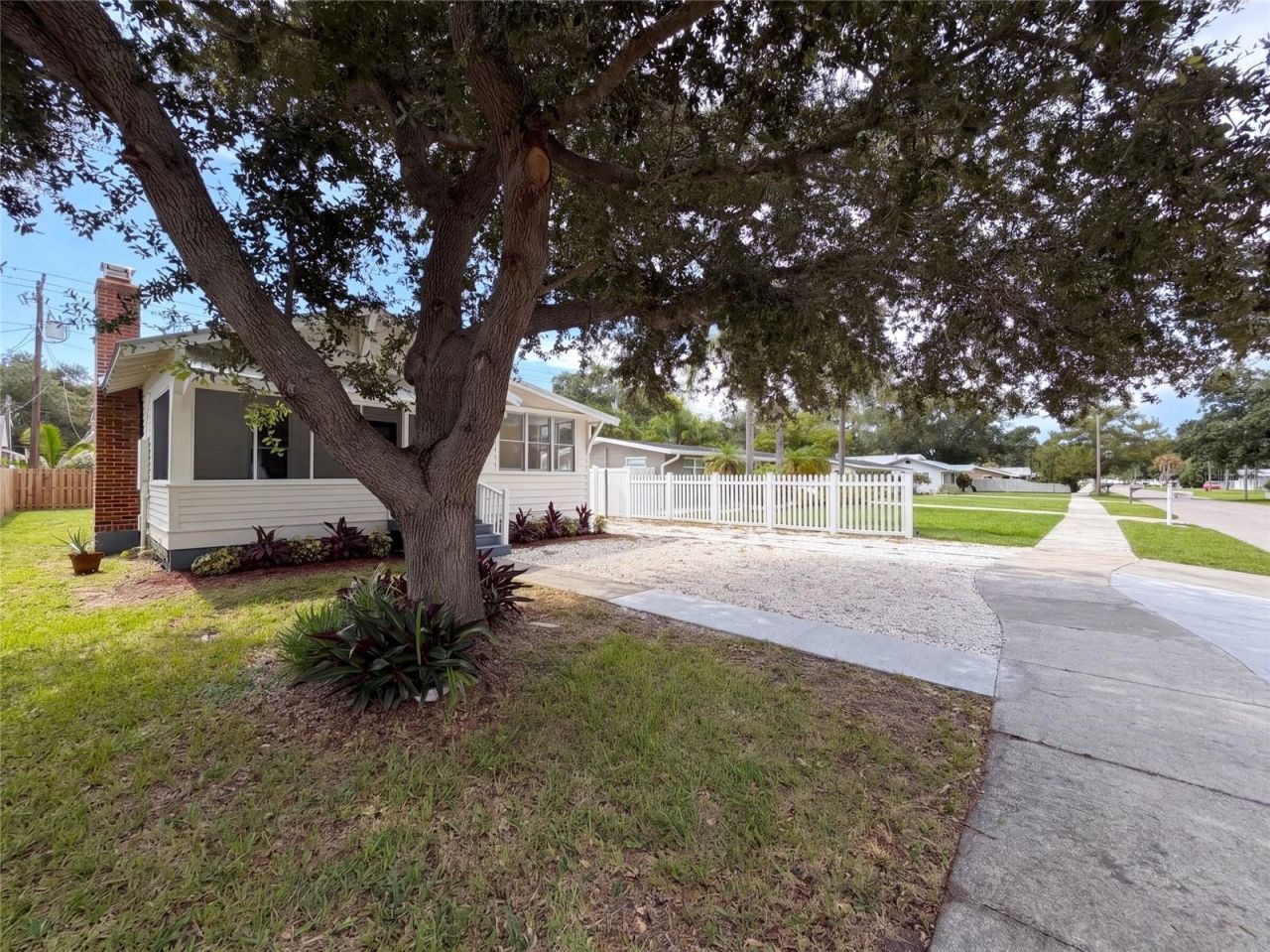 1134 Pattison Avenue , Sarasota, FL 34237 Photo