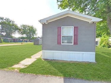 611 C Street , Niagara Falls, NY 14304