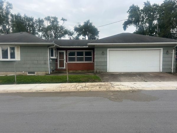 3002 Miller Avenue , South Chicago Heights, IL 60411