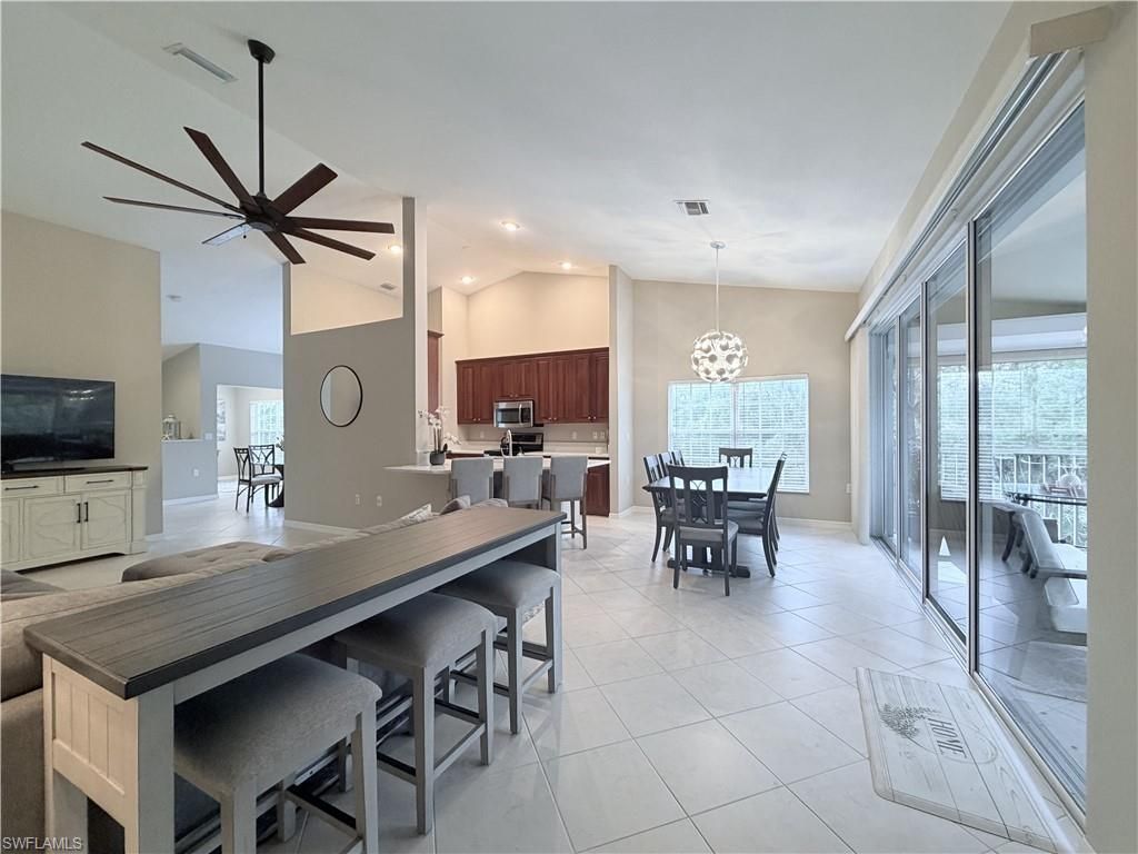 6345 Lexington Ct , Unit 201, Naples, FL 34110 Photo