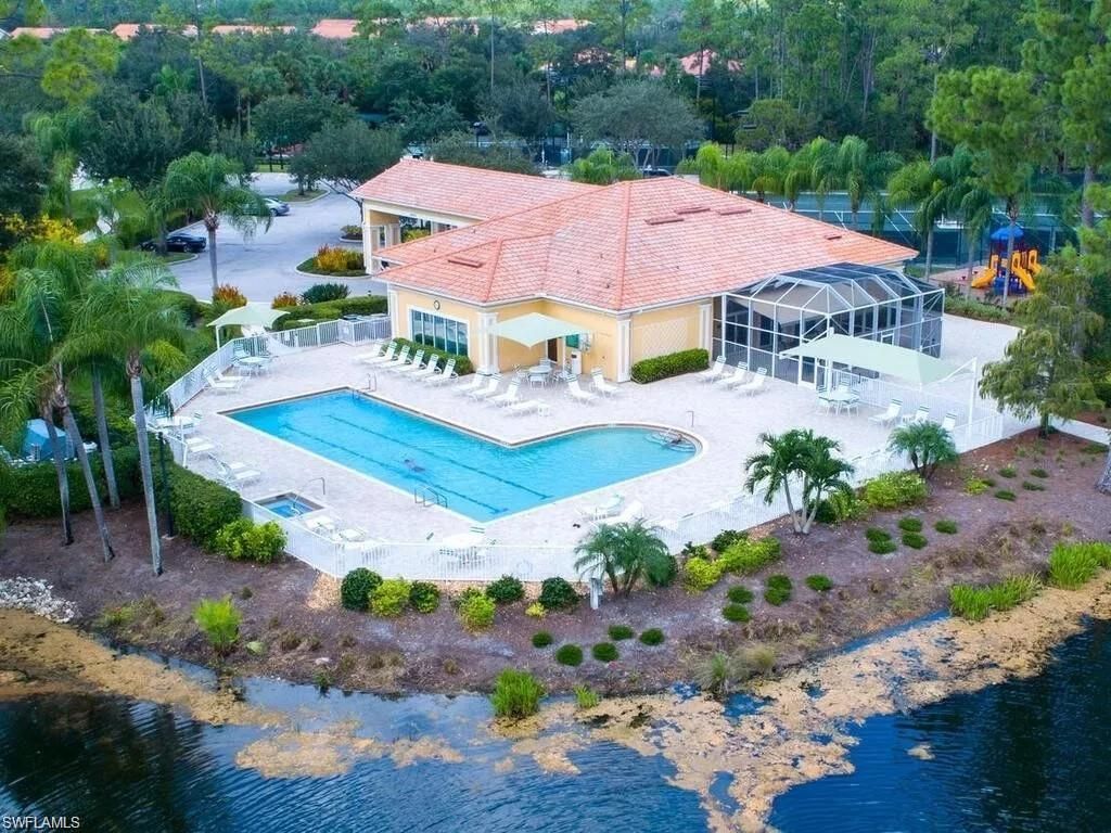 6345 Lexington Ct , Unit 201, Naples, FL 34110 Photo