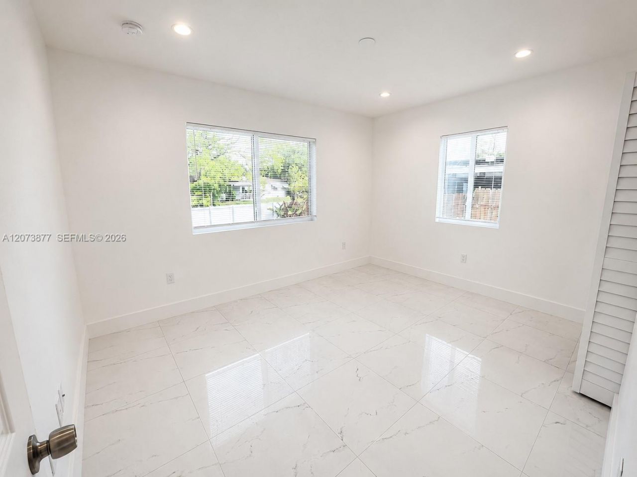 1800 NE 154th St , North Miami Beach, FL 33162 Photo