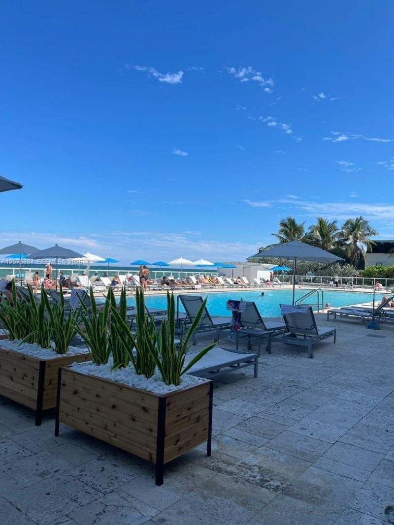 19201 Collins Ave, Unit 303, Sunny Isles Beach, FL 33160 Photo