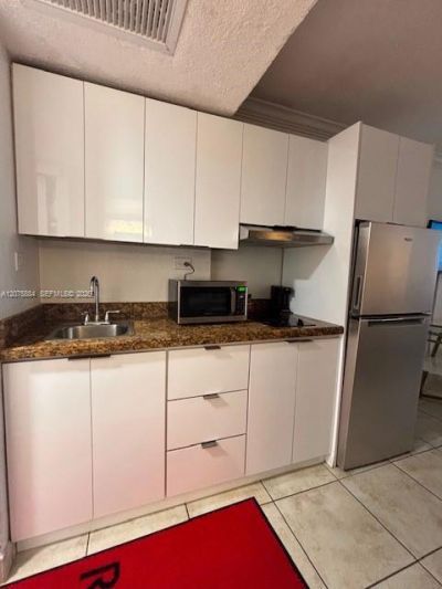 19201 Collins Ave, Unit 303, Sunny Isles Beach, FL 33160 Photo