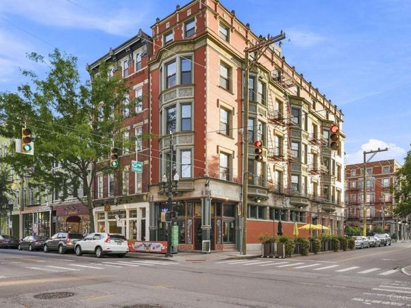 1237 Vine, Cincinnati, OH 45202