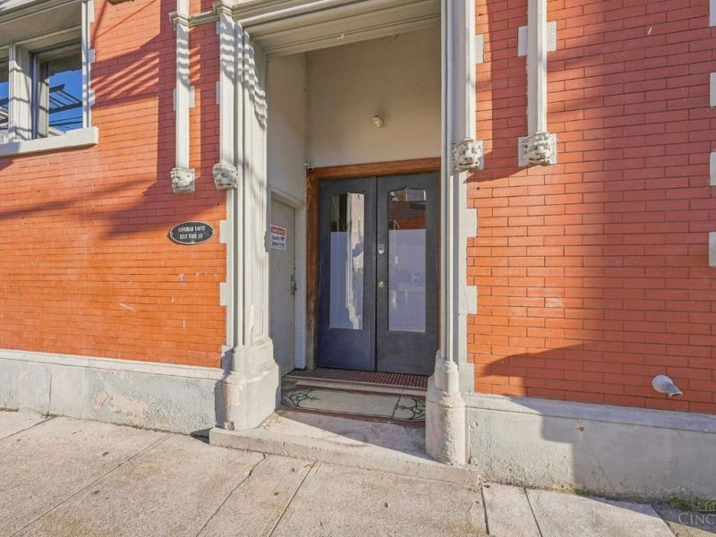 1237 Vine, Unit 5, Cincinnati, OH 45202 Photo 2
