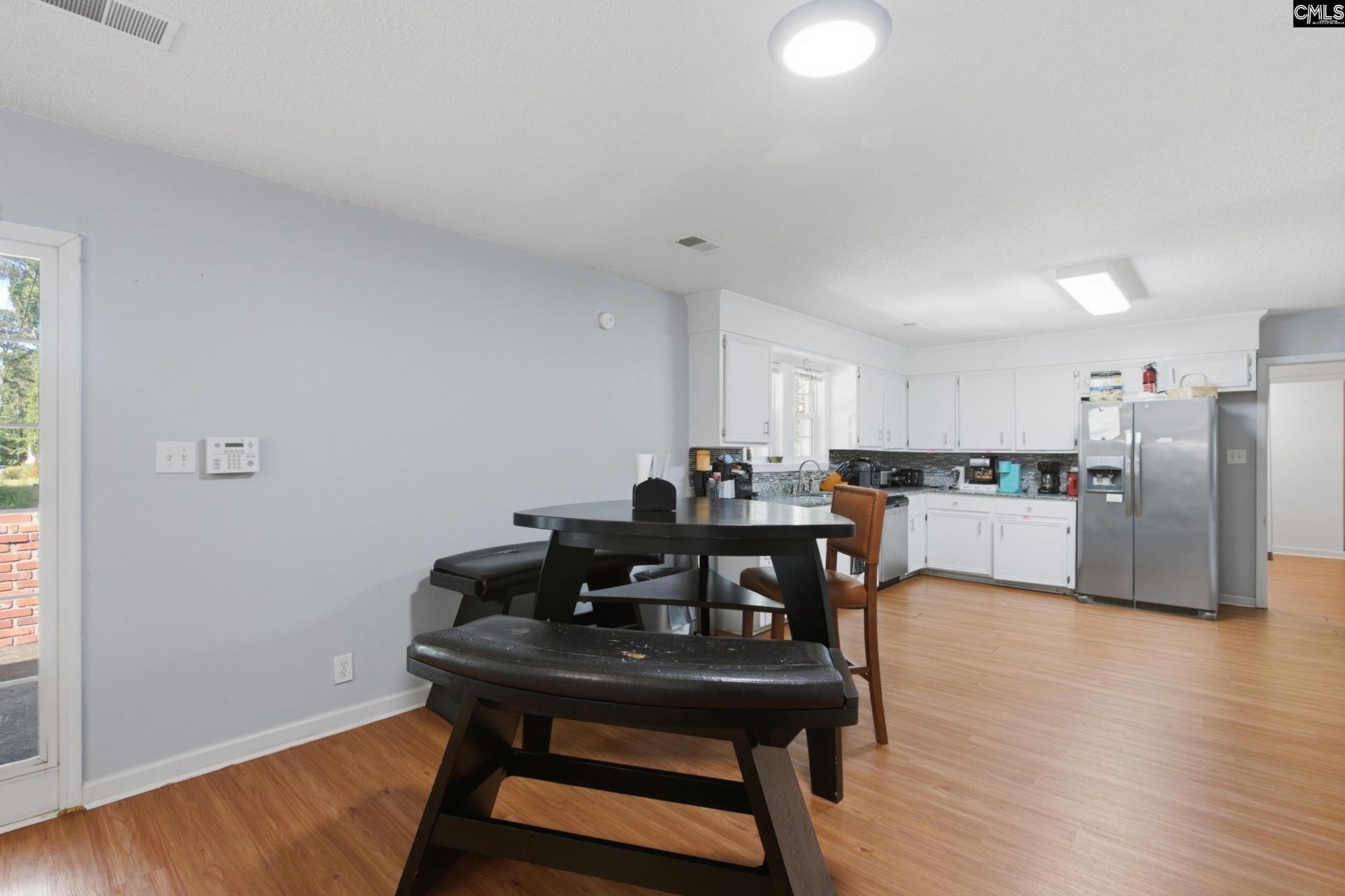 207 Dolly Street  Photo 10