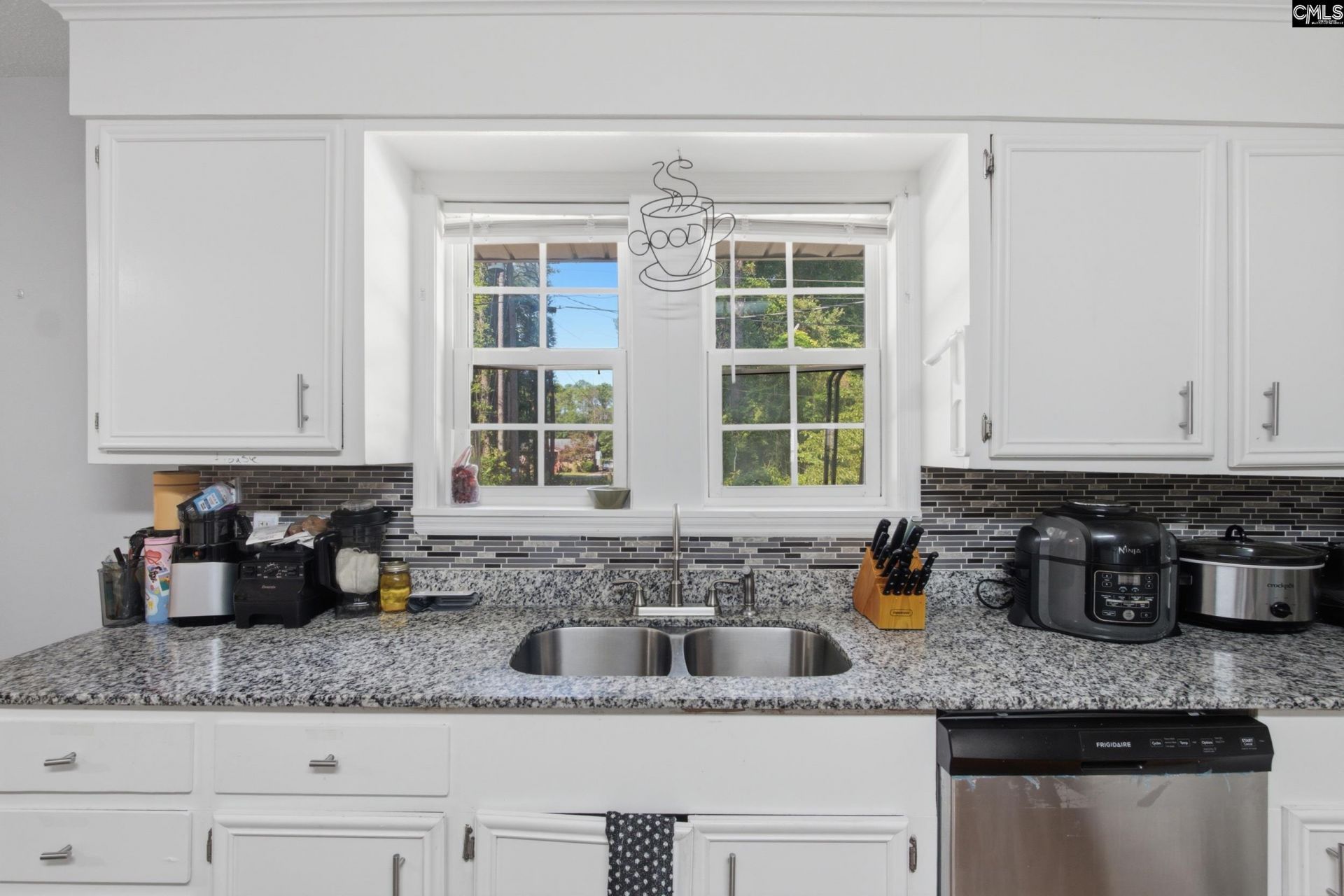 207 Dolly Street  Photo 14