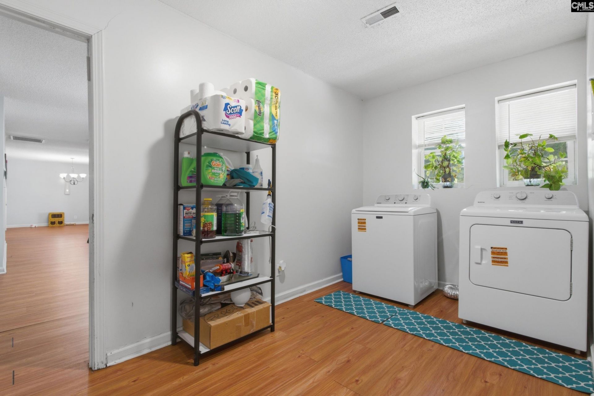 207 Dolly Street  Photo 19