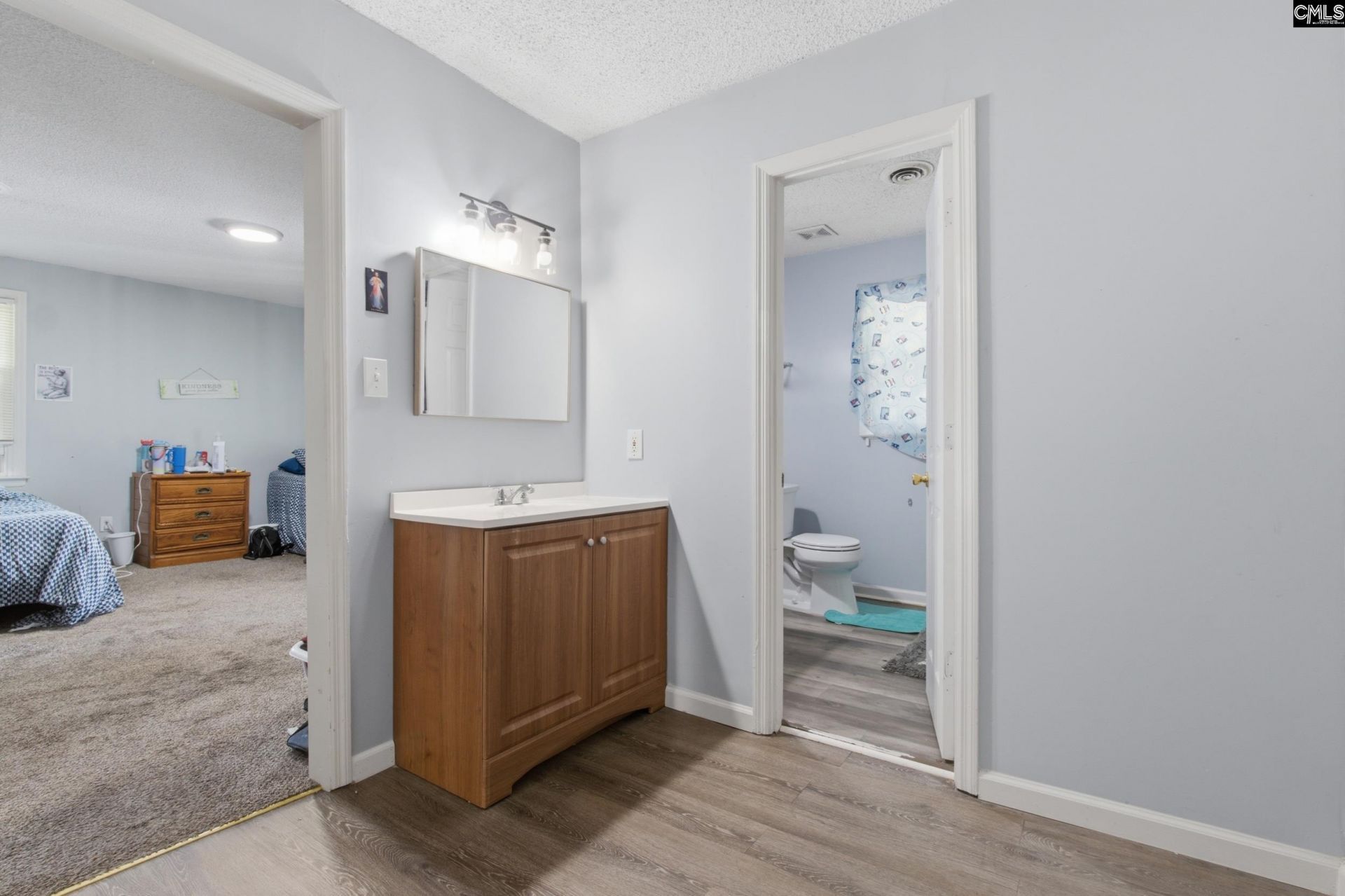 207 Dolly Street  Photo 34