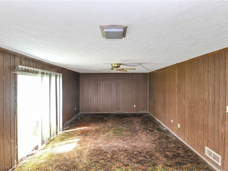 5392 Meadow Wood Boulevard, Lyndhurst, OH 44124 Photo 4