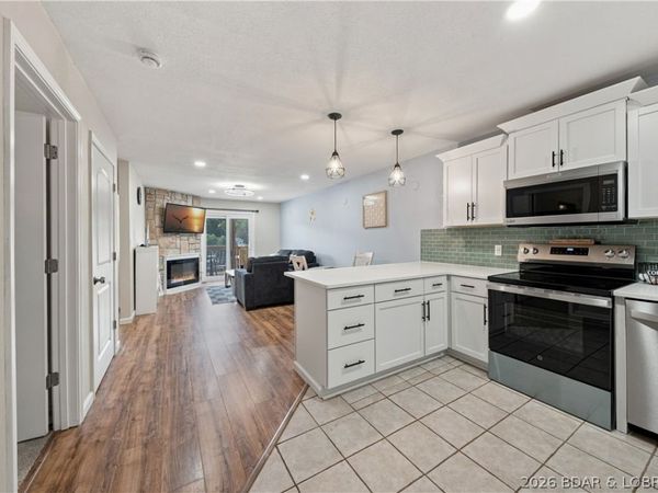 37 Hampton Bay Road, Unit 1, Eldon, MO 65026