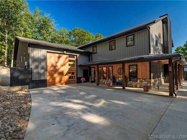 520 Blue Water Bay Drive, Sunrise Beach, MO 65079