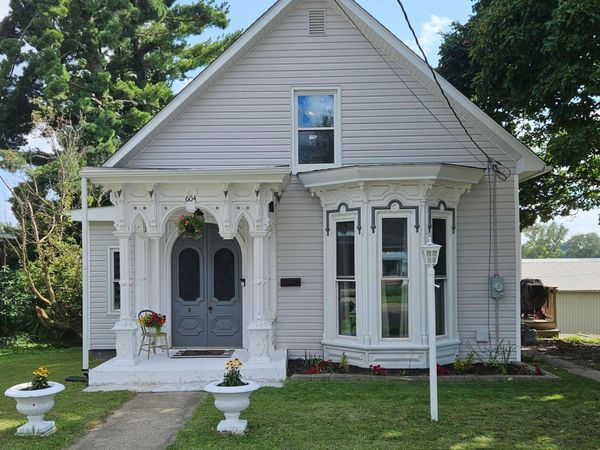 604 E Ohio Avenue , Mount Vernon, OH 43050