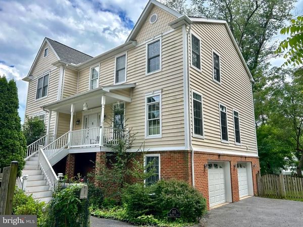 202 MARTINS LANE, ROCKVILLE, MD 20850