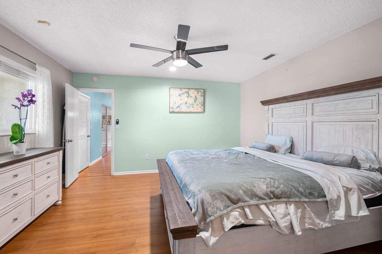 234 Amesbury Circle, Sun City Center, FL 33573 Photo