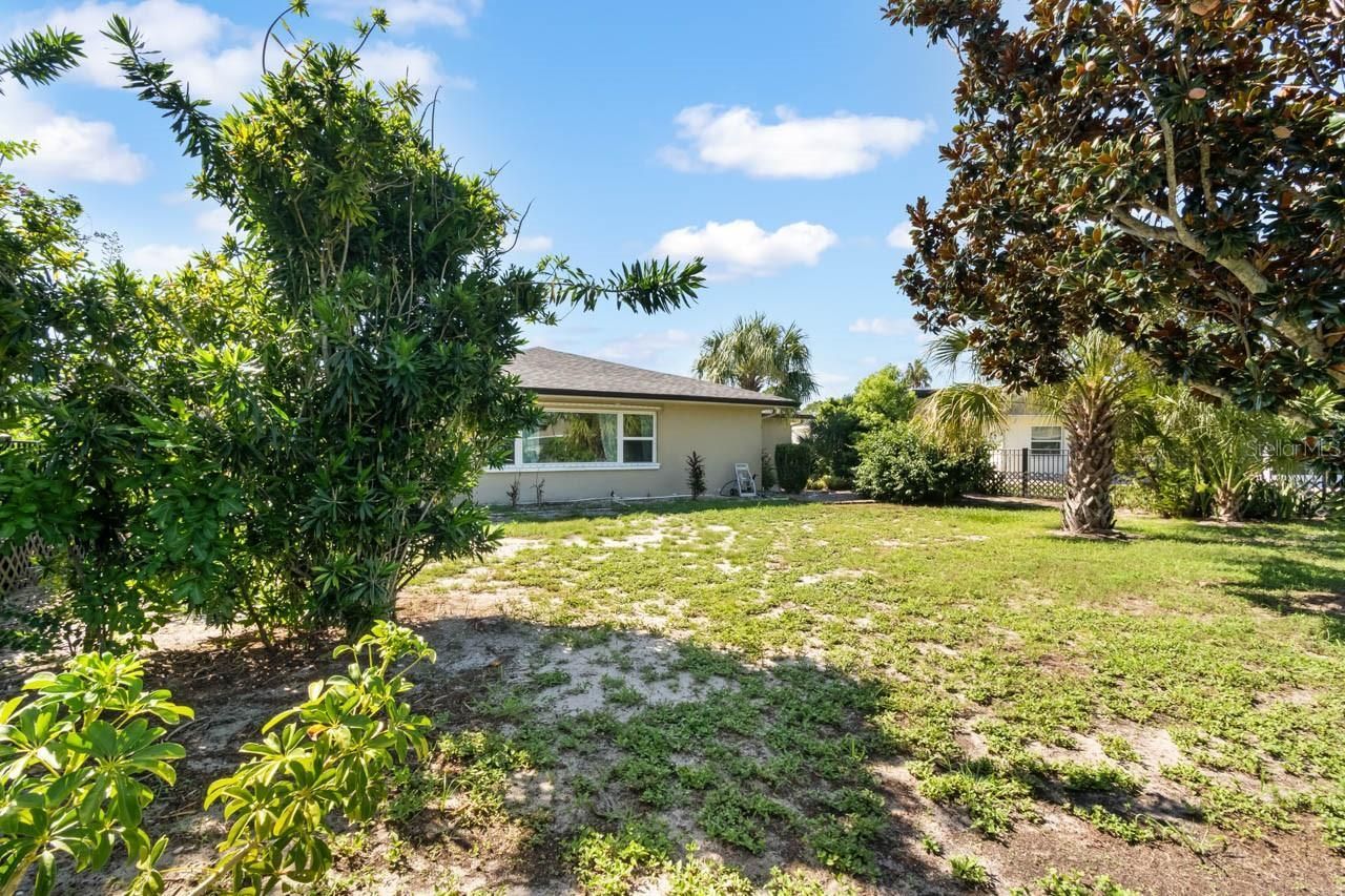 234 Amesbury Circle, Sun City Center, FL 33573 Photo
