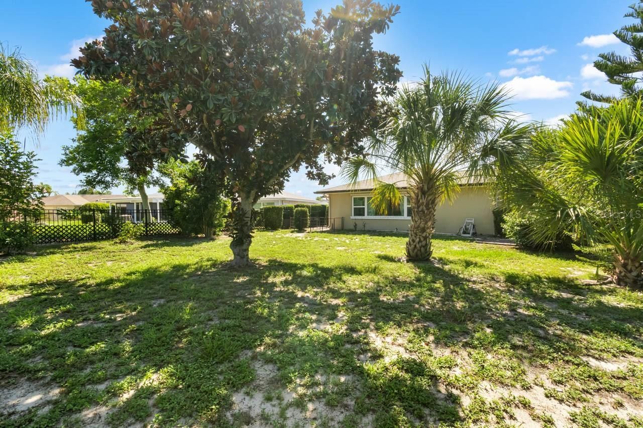234 Amesbury Circle, Sun City Center, FL 33573 Photo