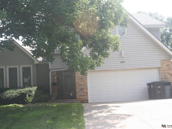 9261 Adams Street, Omaha, NE 68127
