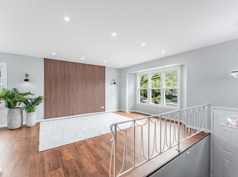Main Photo