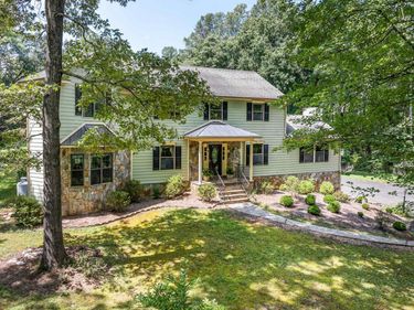 5880 EMERALD LN, Charlottesville, VA 22903