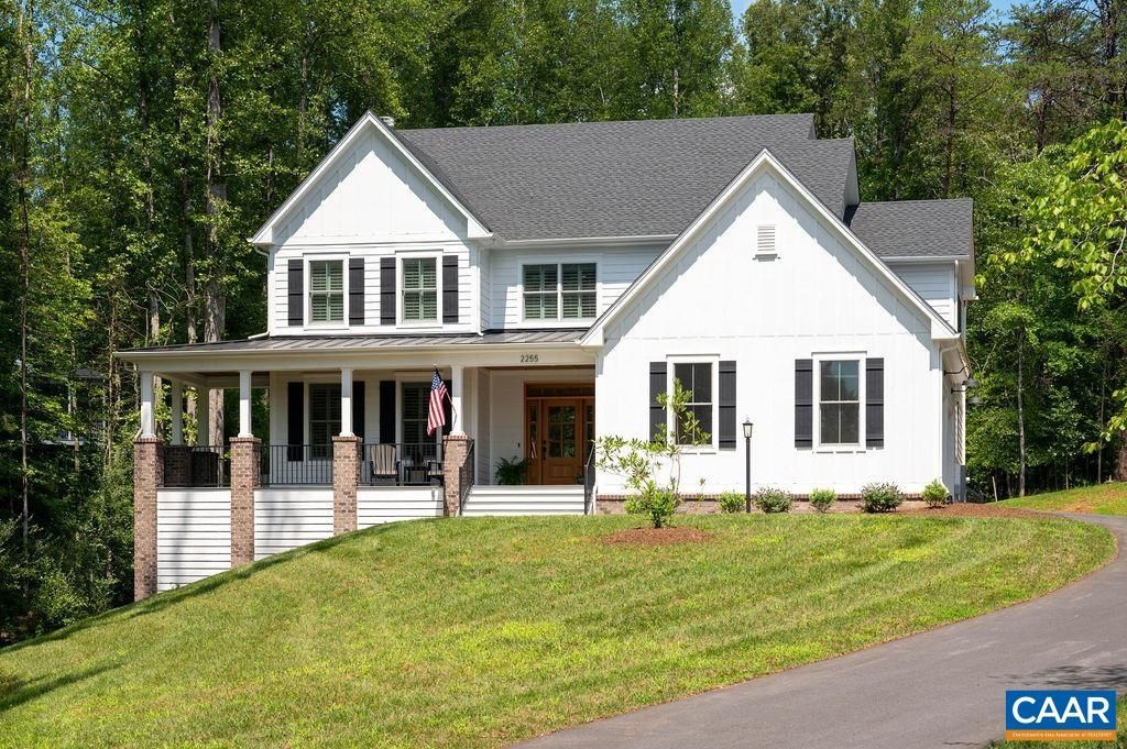 2255 Camargo Dr, Charlottesville, VA 22901 Main Photo
