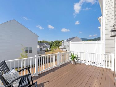 3036 RAMBLING BROOK LN, Crozet, VA 22932