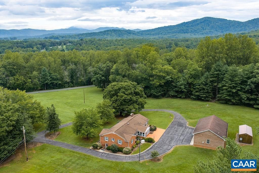 134 High Peak Ln, Shipman, VA 22971 Main Photo