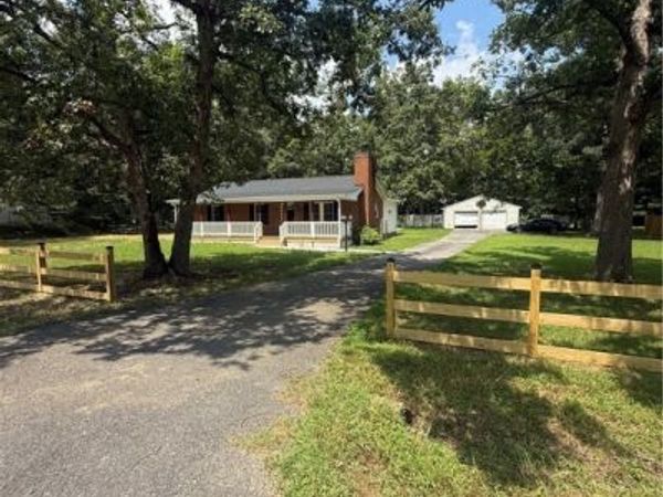 3430 The Loop Rd, Montross, VA 23231