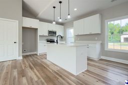 1310 Adaline Estate photo 4