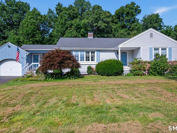 25 Aresco, Middlefield, CT 06481